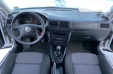 Универсал Volkswagen Golf 2001 в Виннице