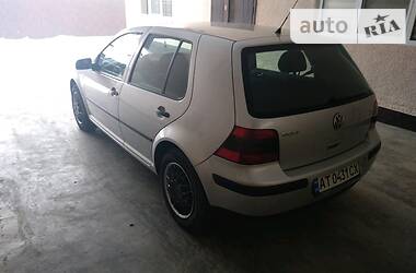 Хэтчбек Volkswagen Golf 2001 в Герце