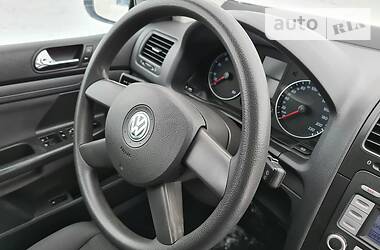 Хэтчбек Volkswagen Golf 2005 в Самборе