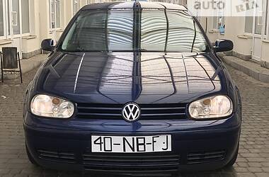 Хэтчбек Volkswagen Golf 2003 в Стрые