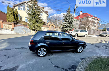 Хэтчбек Volkswagen Golf 2001 в Киеве