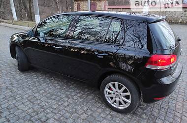 Хетчбек Volkswagen Golf 2009 в 