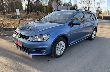 Универсал Volkswagen Golf 2015 в Сумах