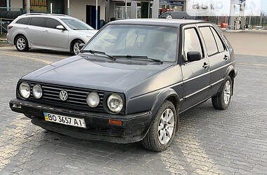 Хэтчбек Volkswagen Golf 1988 в Надворной