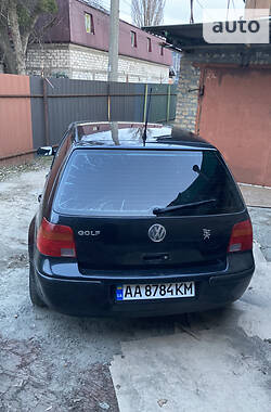 Хэтчбек Volkswagen Golf 1998 в Киеве