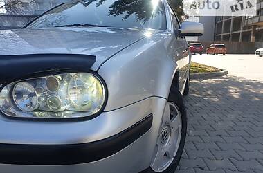 Универсал Volkswagen Golf 2001 в Черновцах