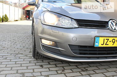 Универсал Volkswagen Golf 2014 в Львове