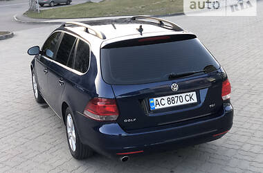 Универсал Volkswagen Golf 2010 в Луцке