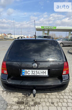 Универсал Volkswagen Golf 2002 в Львове