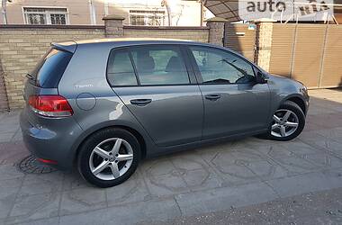 Хэтчбек Volkswagen Golf 2011 в Мариуполе