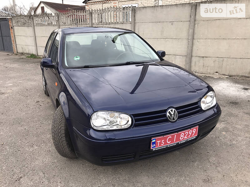 Хэтчбек Volkswagen Golf 2000 в Киверцах