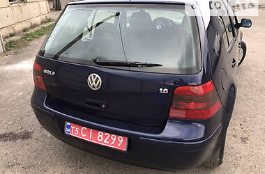 Хэтчбек Volkswagen Golf 2000 в Киверцах