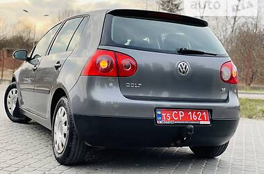 Хетчбек Volkswagen Golf 2005 в Трускавці