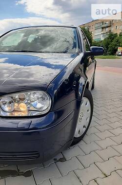 Хэтчбек Volkswagen Golf 1999 в Дубно