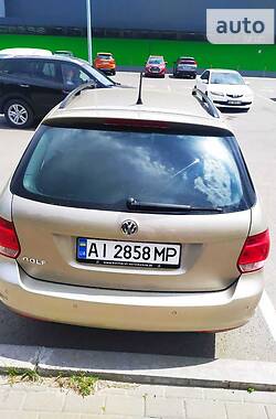 Универсал Volkswagen Golf 2007 в Киеве