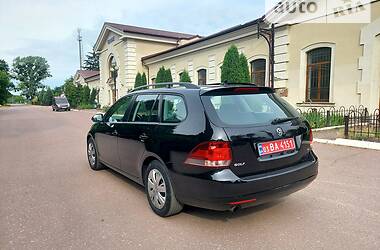 Универсал Volkswagen Golf 2011 в Радивилове