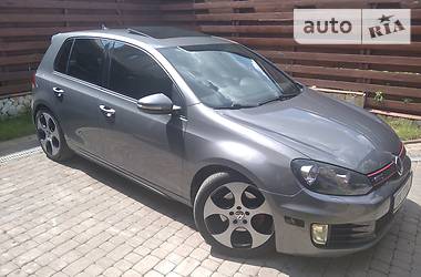 Хэтчбек Volkswagen Golf 2011 в Ровно