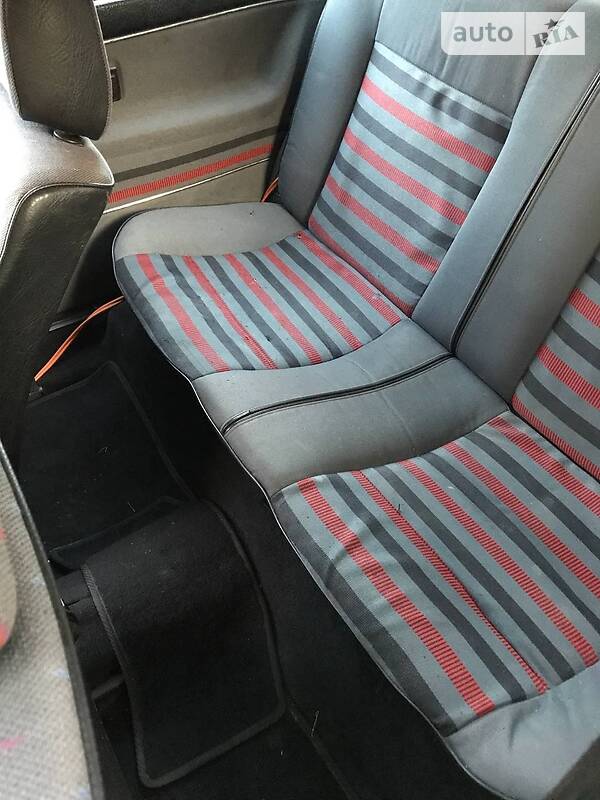 Хэтчбек Volkswagen Golf 1989 в Днепре
