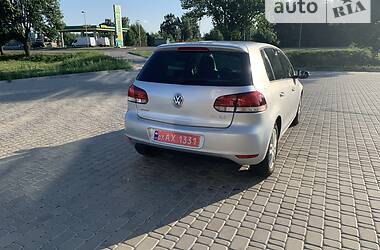 Хэтчбек Volkswagen Golf 2010 в Ковеле