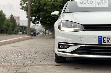 Универсал Volkswagen Golf 2017 в Луцке