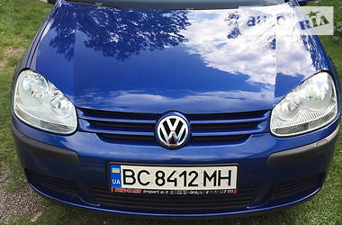 Хэтчбек Volkswagen Golf 2005 в Львове