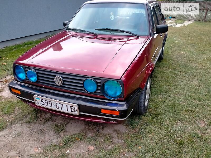 Хетчбек Volkswagen Golf 1988 в Івано-Франківську