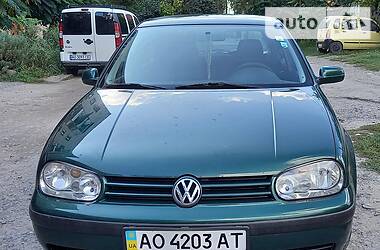 Хетчбек Volkswagen Golf 1999 в Береговому