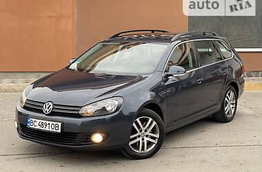 Универсал Volkswagen Golf 2010 в 