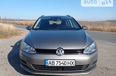 Универсал Volkswagen Golf 2016 в Киеве