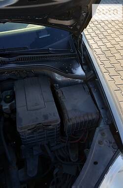 Хэтчбек Volkswagen Golf 2004 в 