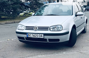 Хетчбек Volkswagen Golf 2002 в Львові