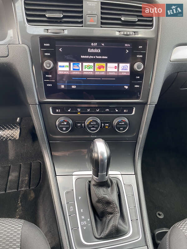 Універсал Volkswagen Golf 2017 в Нововолинську