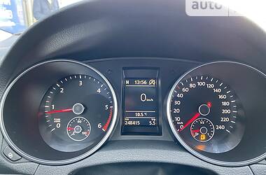 Універсал Volkswagen Golf 2010 в 