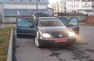 Универсал Volkswagen Golf 2002 в Ровно