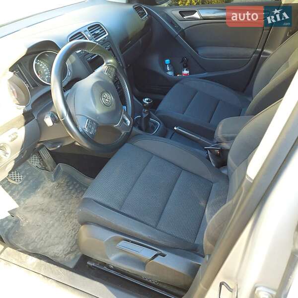 Хетчбек Volkswagen Golf 2012 в Тернополі