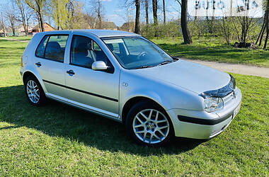 Хетчбек Volkswagen Golf 2002 в Лубнах