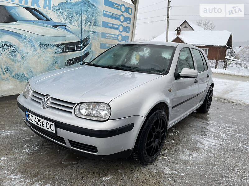 Хетчбек Volkswagen Golf 1998 в Самборі