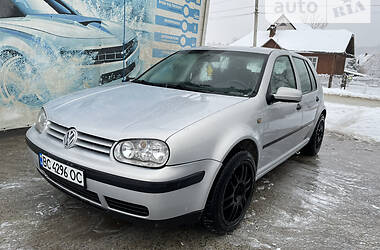 Хетчбек Volkswagen Golf 1998 в Самборі