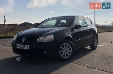 Хэтчбек Volkswagen Golf 2006 в Хусте