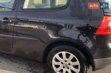 Хэтчбек Volkswagen Golf 2006 в 