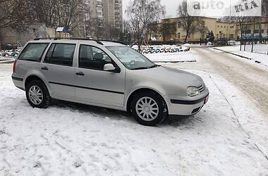 Универсал Volkswagen Golf 2000 в Луцке