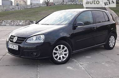 Хэтчбек Volkswagen Golf 2005 в Херсоне