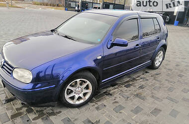 Хэтчбек Volkswagen Golf 2001 в Запорожье