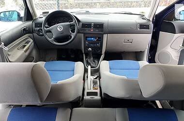 Хэтчбек Volkswagen Golf 2001 в Львове