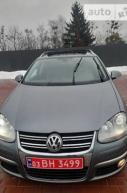 Універсал Volkswagen Golf 2009 в Сарнах