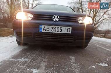 Хэтчбек Volkswagen Golf 2001 в Тульчине