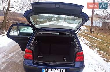 Хэтчбек Volkswagen Golf 2001 в Тульчине