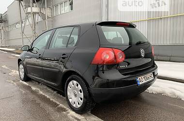 Хэтчбек Volkswagen Golf 2004 в Хусте