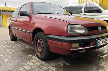 Хэтчбек Volkswagen Golf 1995 в Новояворовске