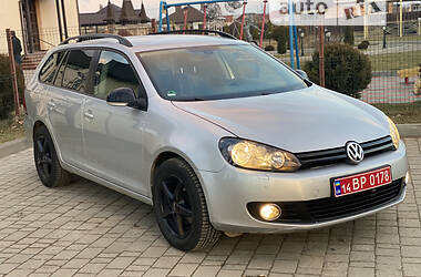 Универсал Volkswagen Golf 2012 в Стрые